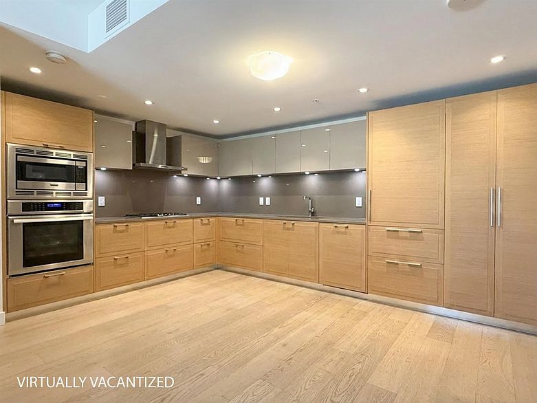 101 7128 Adera Street