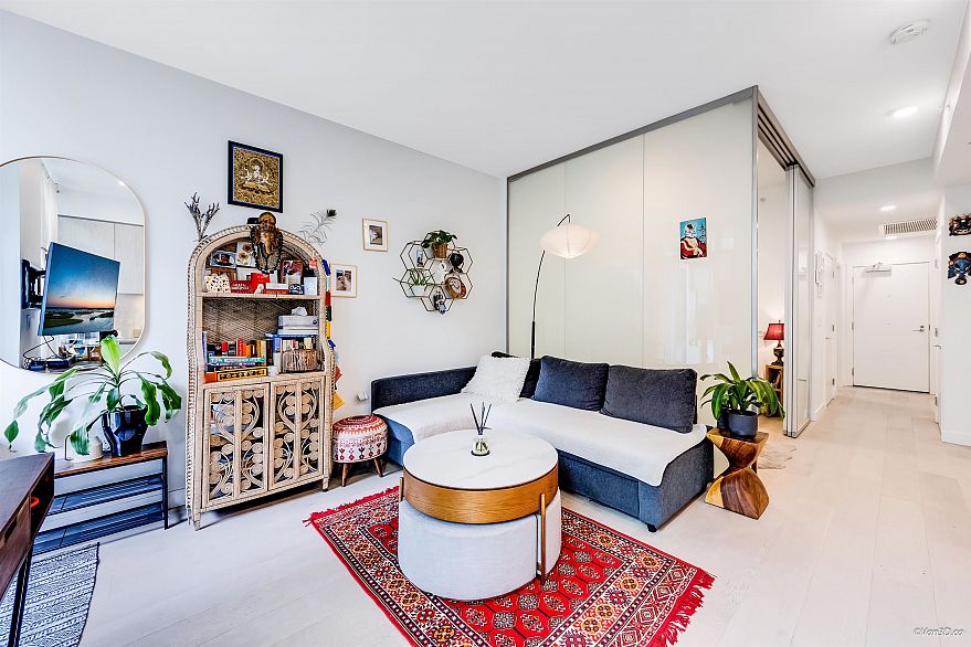 102 4240 Cambie Street