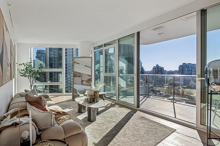 1103 499 Pacific Street