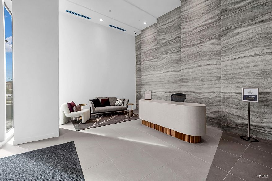 803 485 W 42nd Avenue