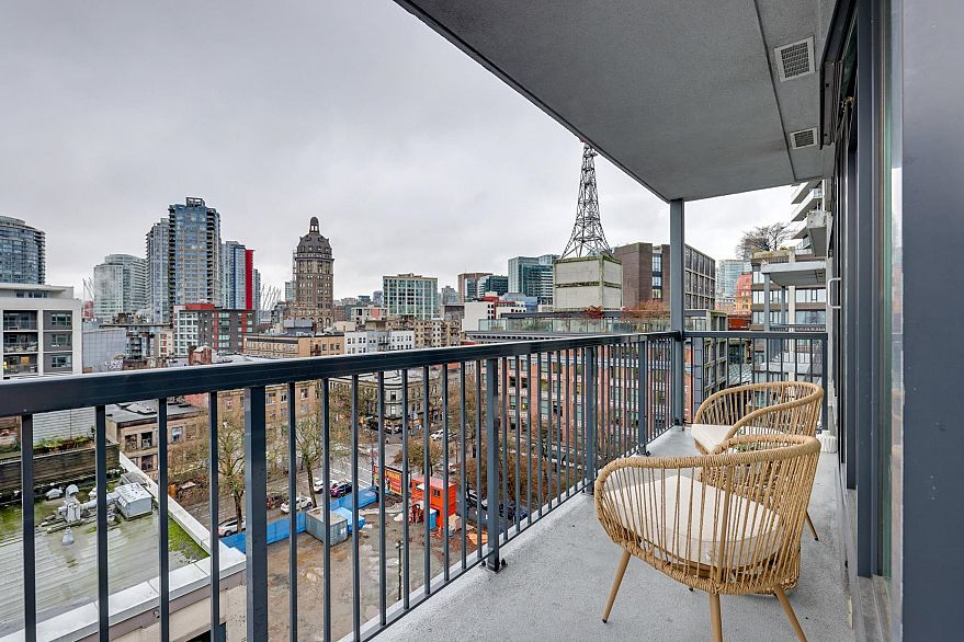 1102 66 W Cordova Street