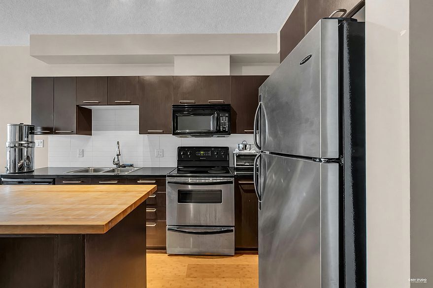 308 205 E 10th Avenue