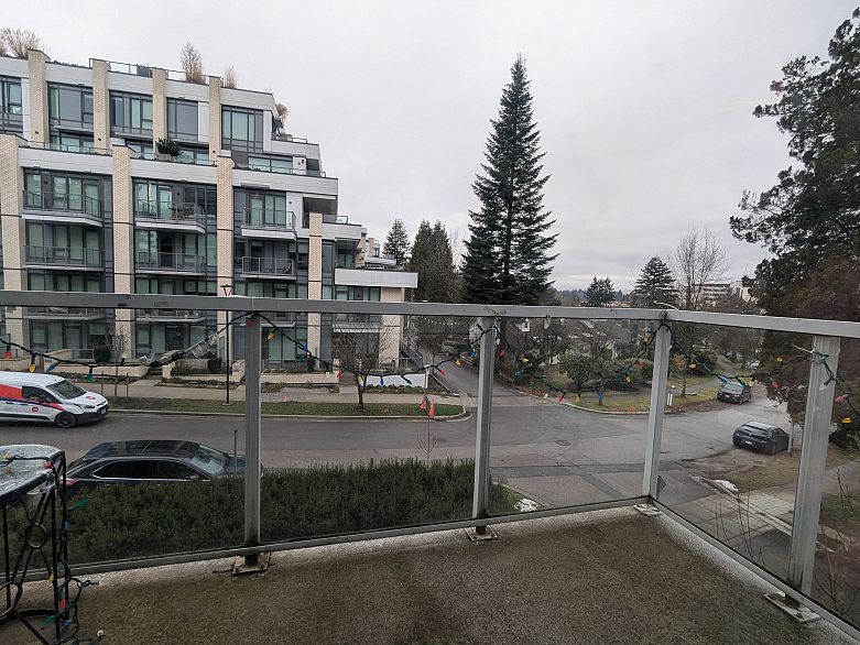 202 505 W 30th Avenue