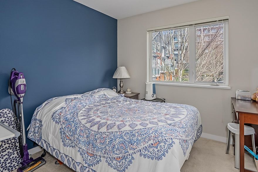 3107 E Kent Avenue North Avenue