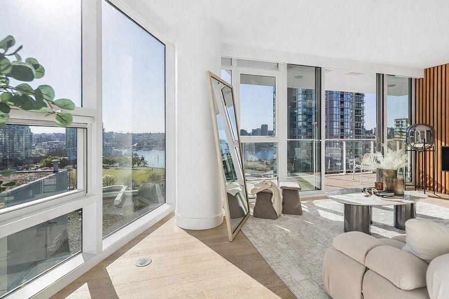 1103 499 Pacific Street