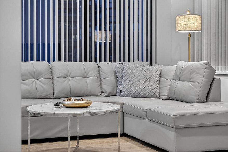 311 1010 Howe Street