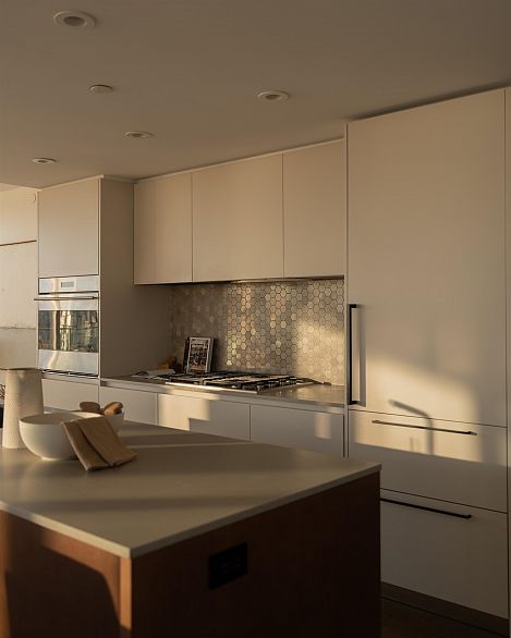 1503 1365 Davie Street