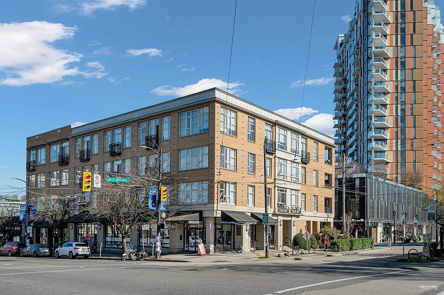 308 205 E 10th Avenue