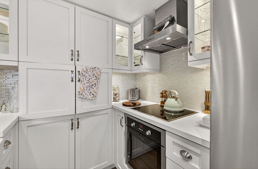 1108 1060 Alberni Street