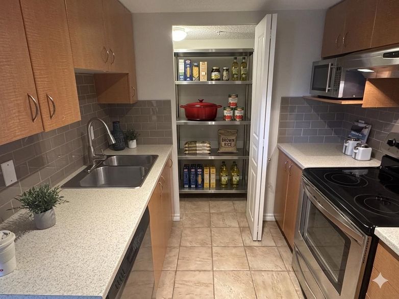 610 5288 Melbourne Street