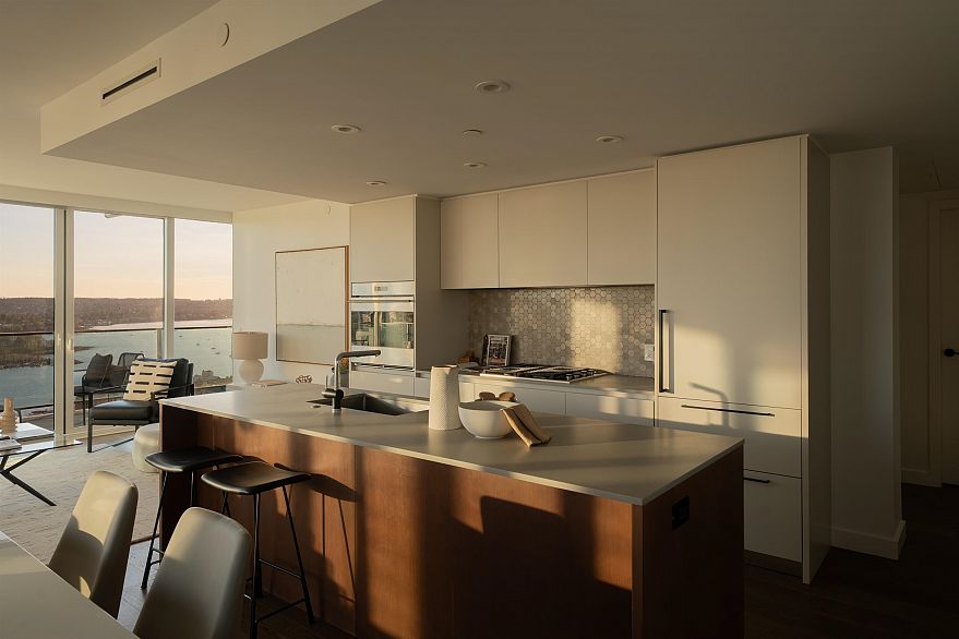 1503 1365 Davie Street