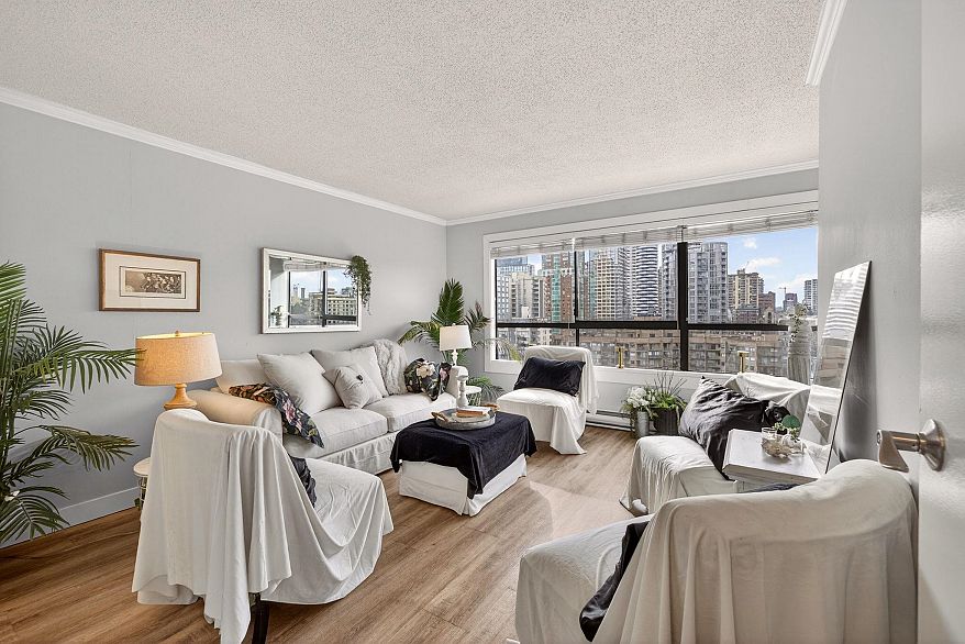 1108 1060 Alberni Street