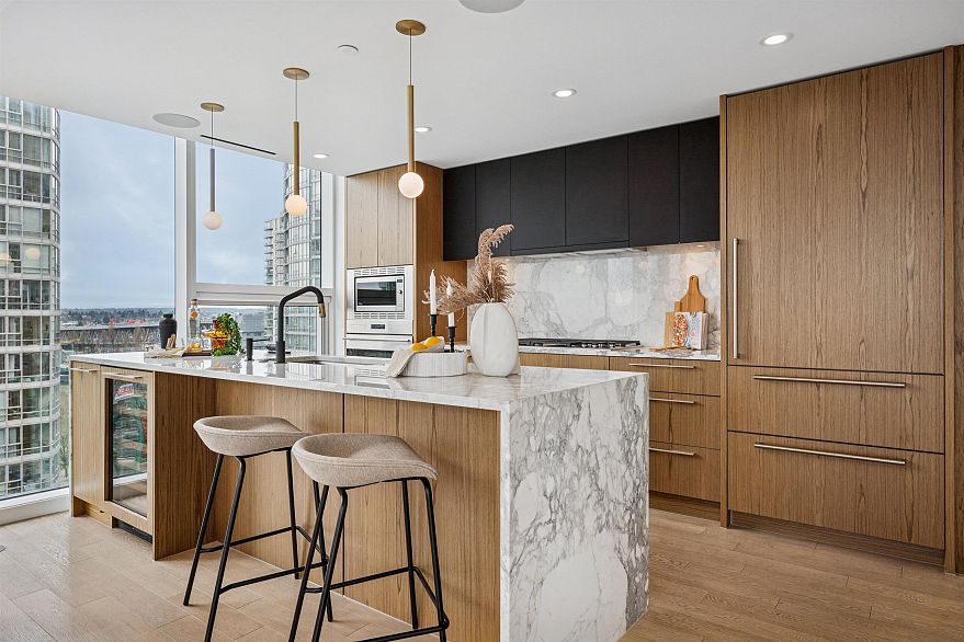 1103 499 Pacific Street