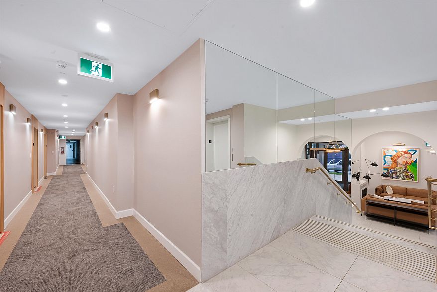 102 3668 W 10th Avenue