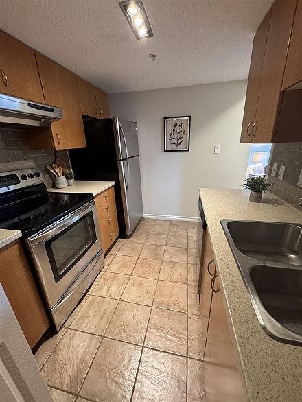 610 5288 Melbourne Street