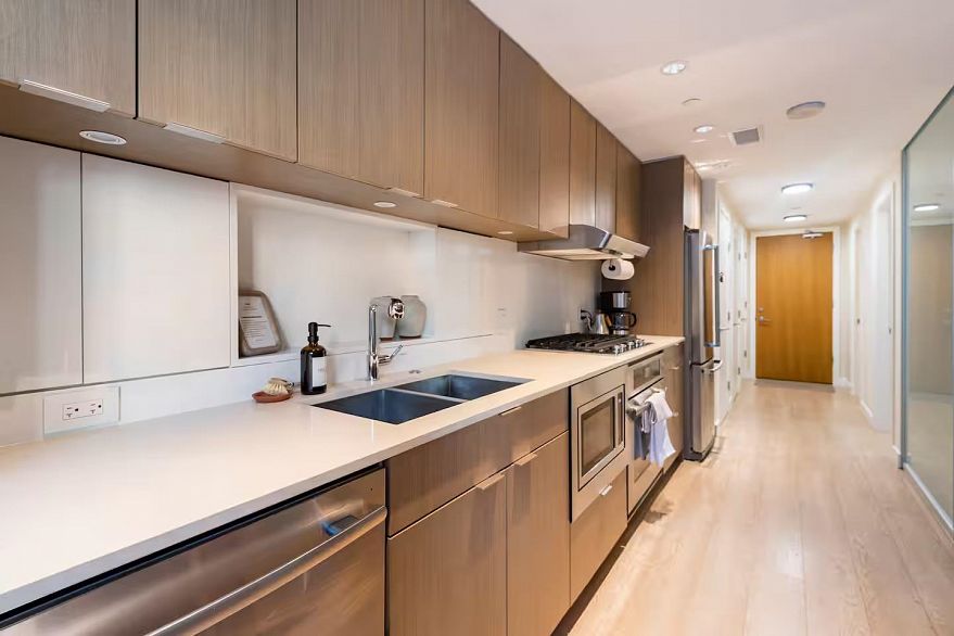 303 111 E 1st Avenue