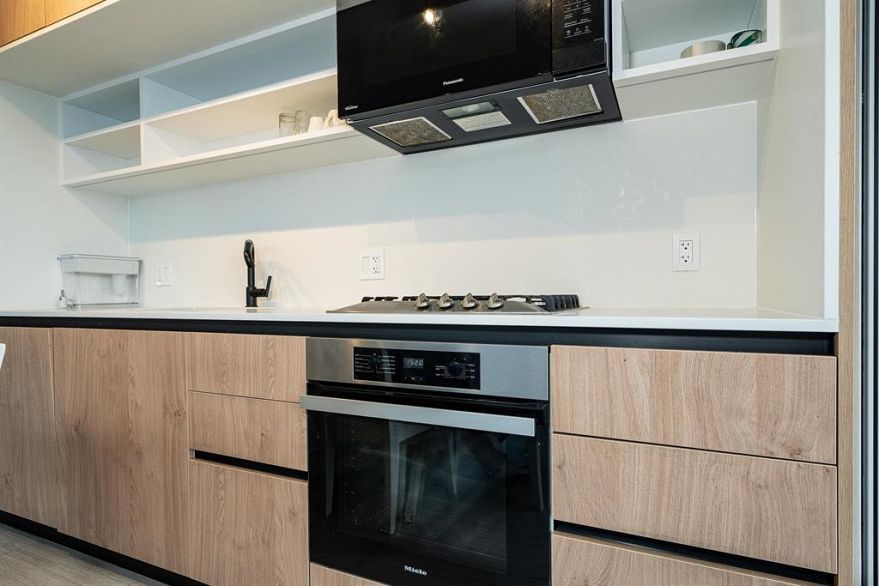 1101 5058 Joyce Street