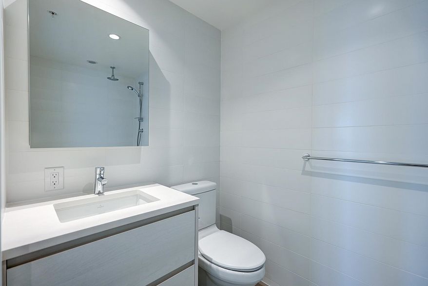 1502 8188 Fraser Street