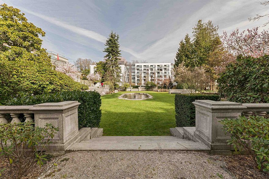 100 1561 W 57th Avenue