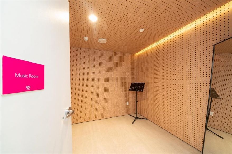 1101 5058 Joyce Street