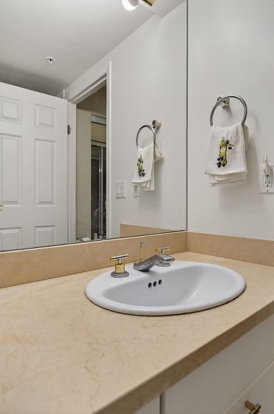 303 1388 Homer Street