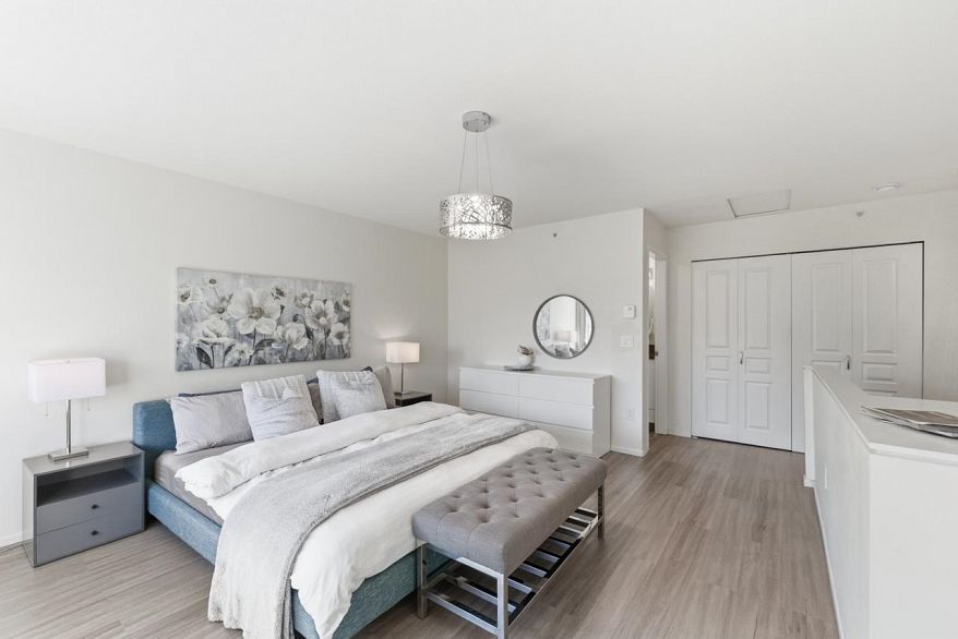 20 3428 Adanac Street