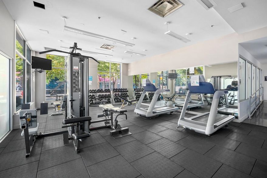 1205 989 Beatty Street