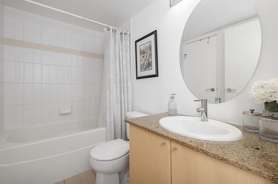 2107 550 Taylor Street