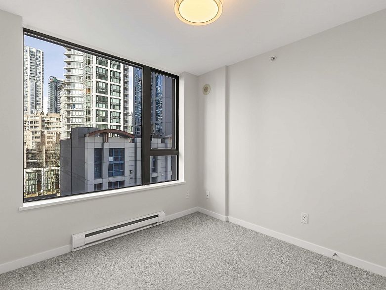 701 1295 Richards Street