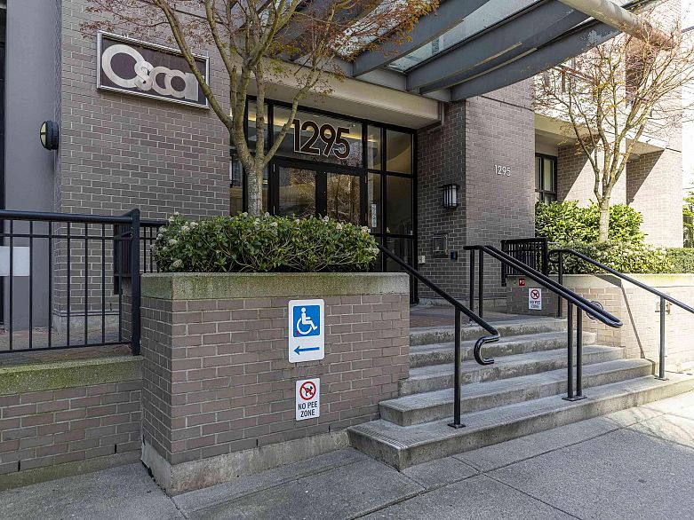 701 1295 Richards Street