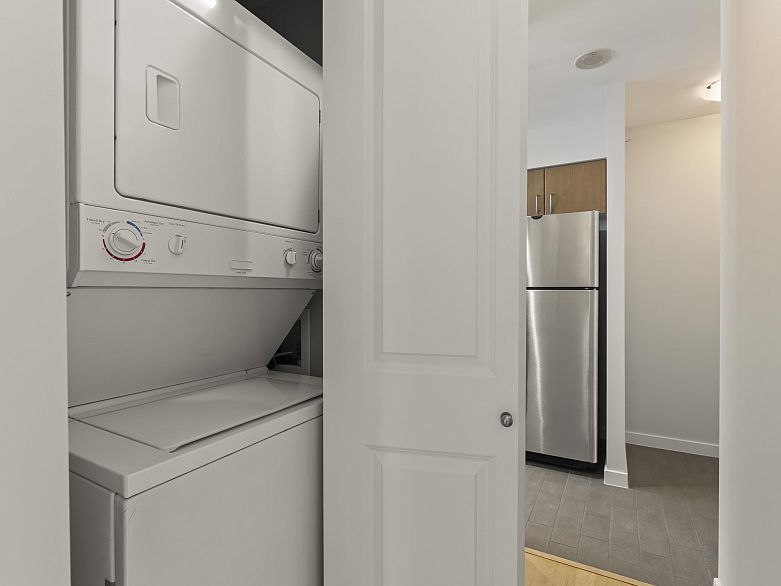 701 1295 Richards Street