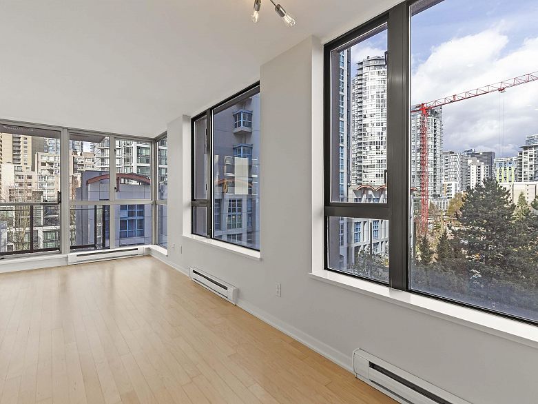 701 1295 Richards Street