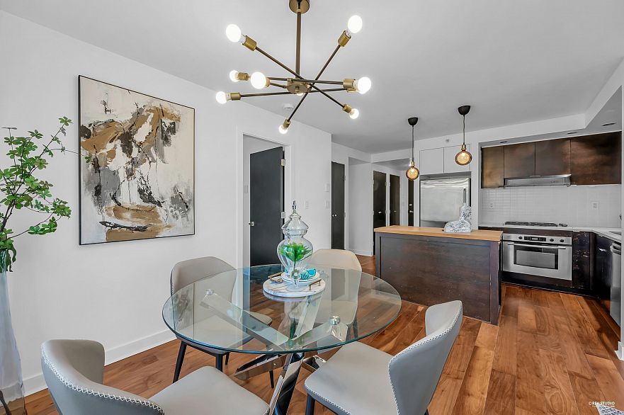 605 1055 Homer Street