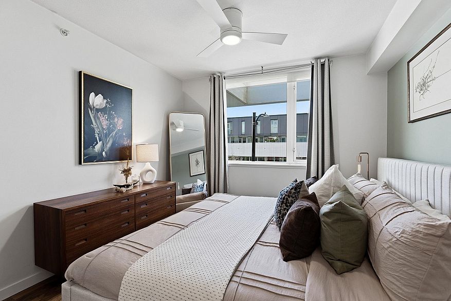 312 328 E 11th Avenue