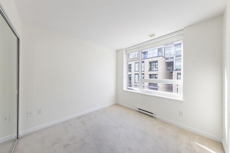 320 5665 Boundary Road