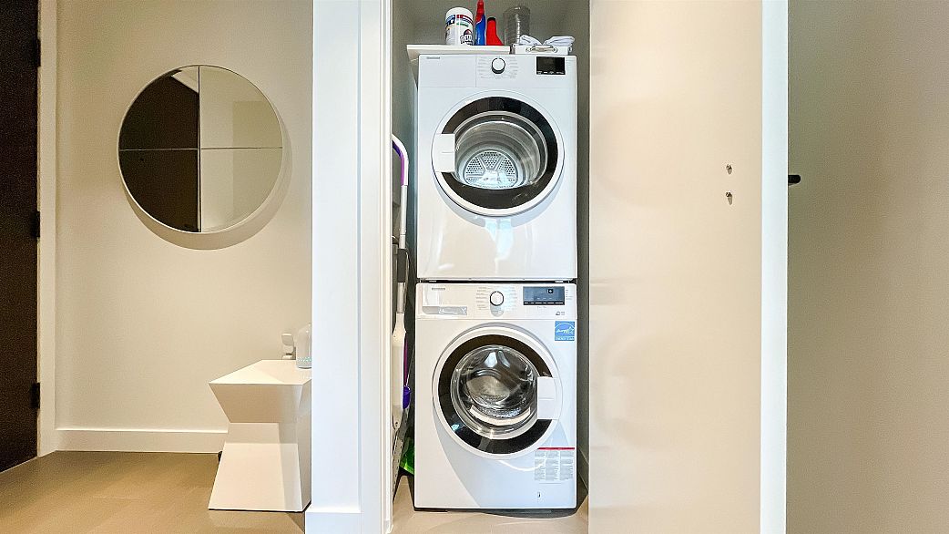 1705 620 Cardero Street