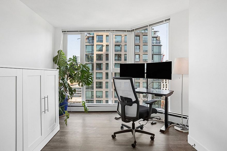 1604 1010 Burnaby Street