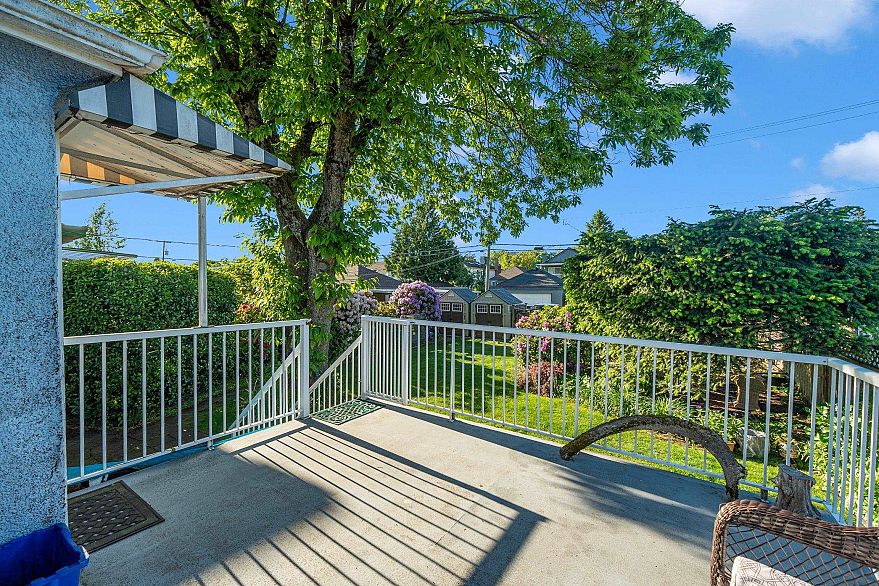 275 W King Edward Avenue