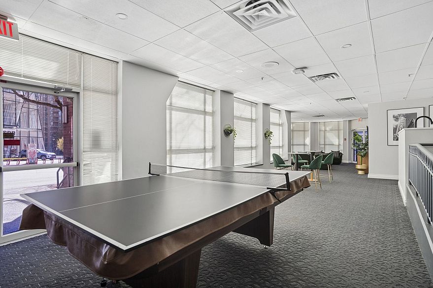 1604 1010 Burnaby Street