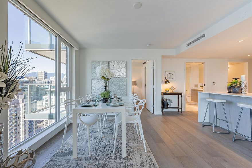 2209 1111 Richards Street