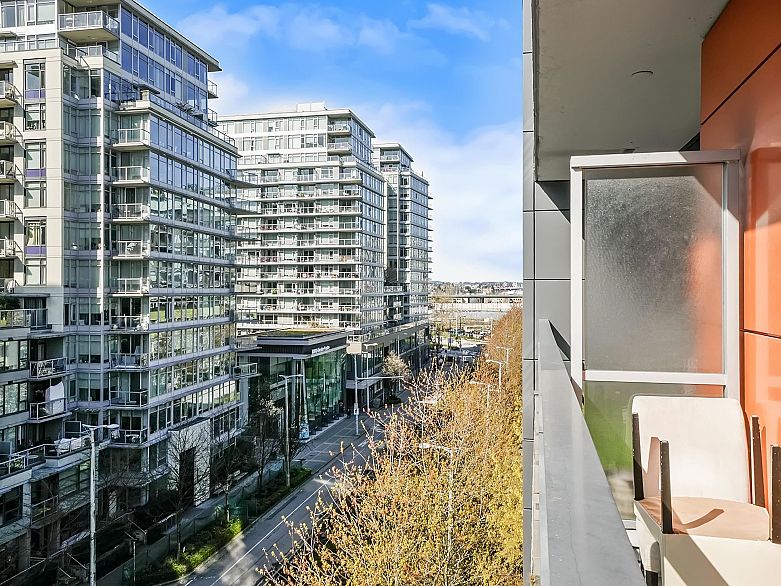 610 123 W 1st Avenue