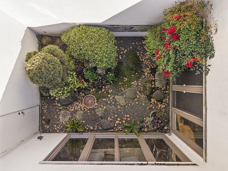 6291 Carnarvon Street