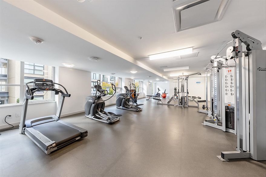 320 5665 Boundary Road