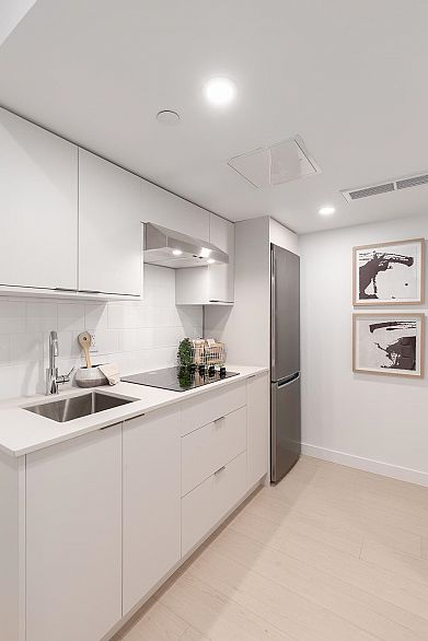 105 2339 E 34th Avenue