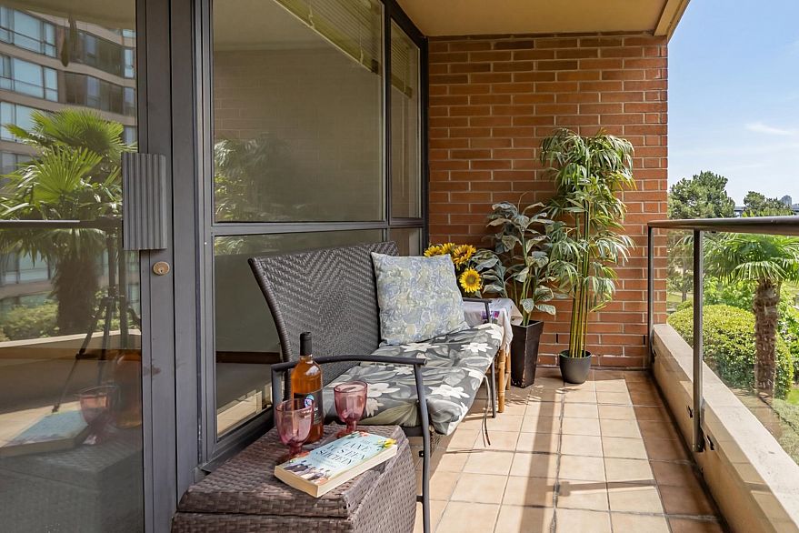 308 1450 Pennyfarthing Drive