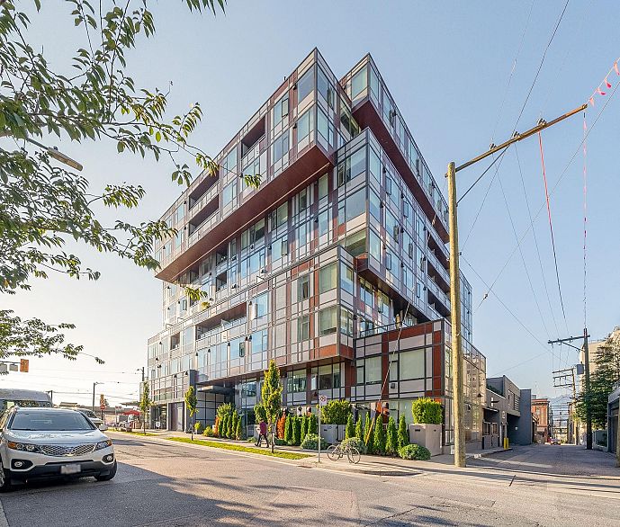 507 209 E 7th Avenue