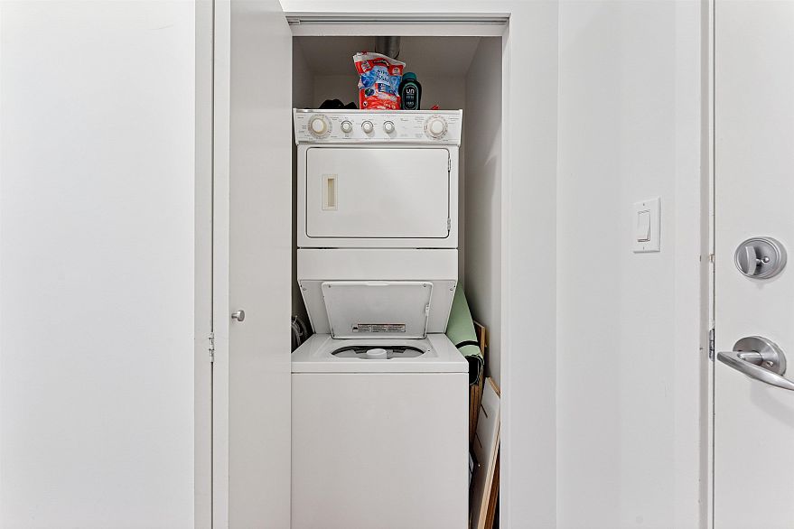 1001 602 Citadel Parade