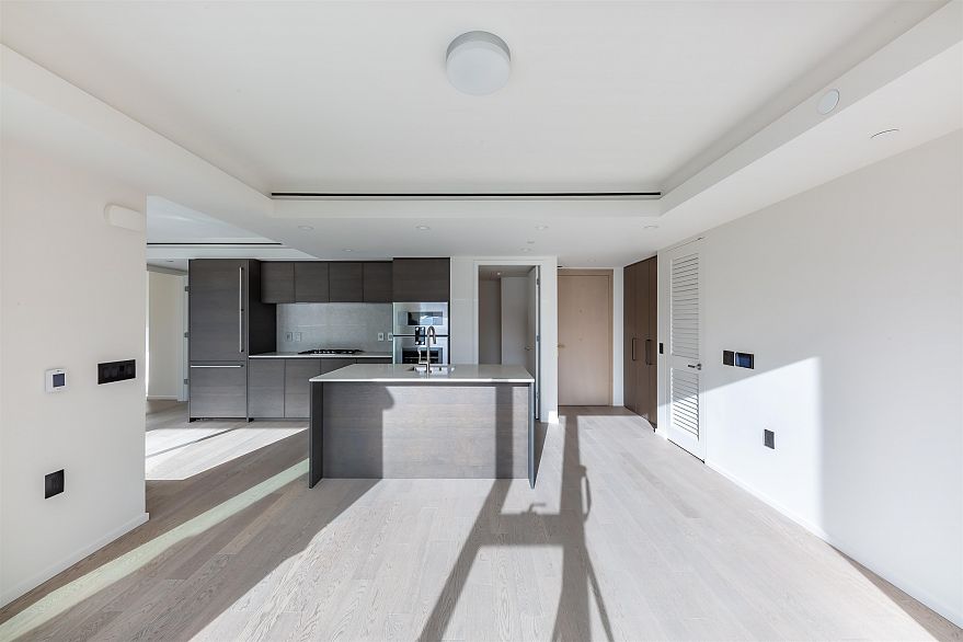 1006 1408 Robson Street