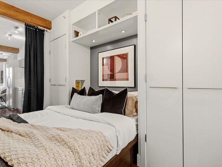 301 1275 Hamilton Street