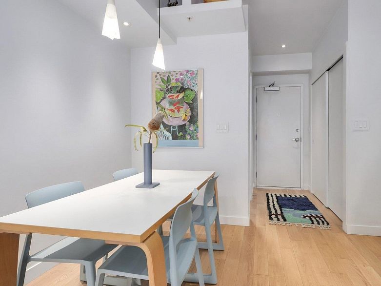 312 557 E Cordova Street